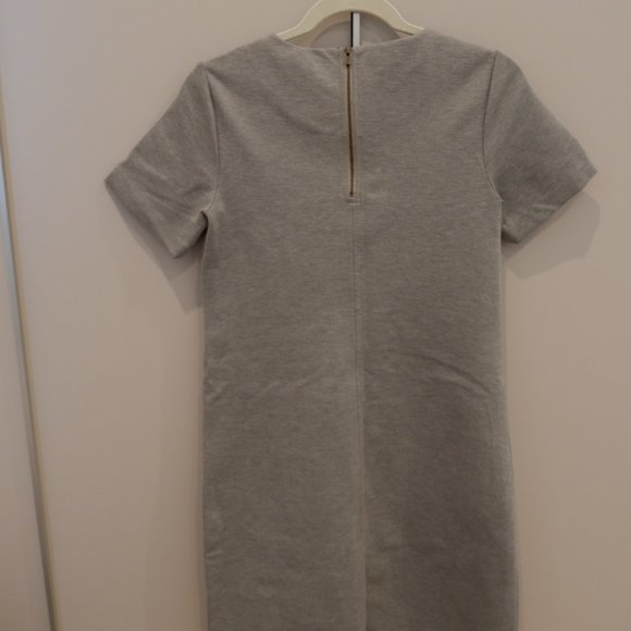 Banana Republic Ponte Pocket Shift Dress - Picture 4 of 5